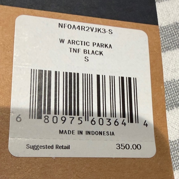 NWT The North Face Women's Black Arctic Parka Coat - Picture 10 of 10